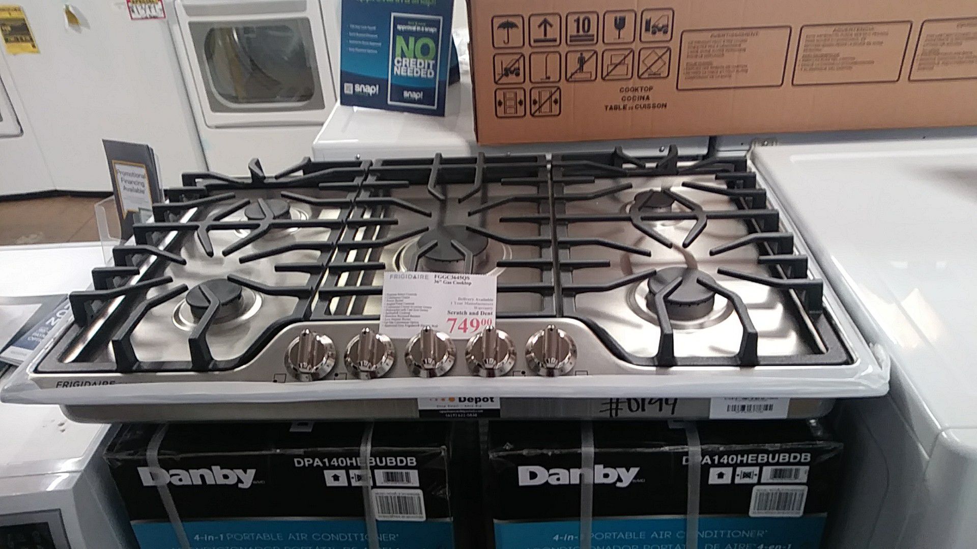 New Frigidaire 36" Gas Cooktop in Stainless Steel