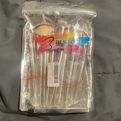 Makeup brushes