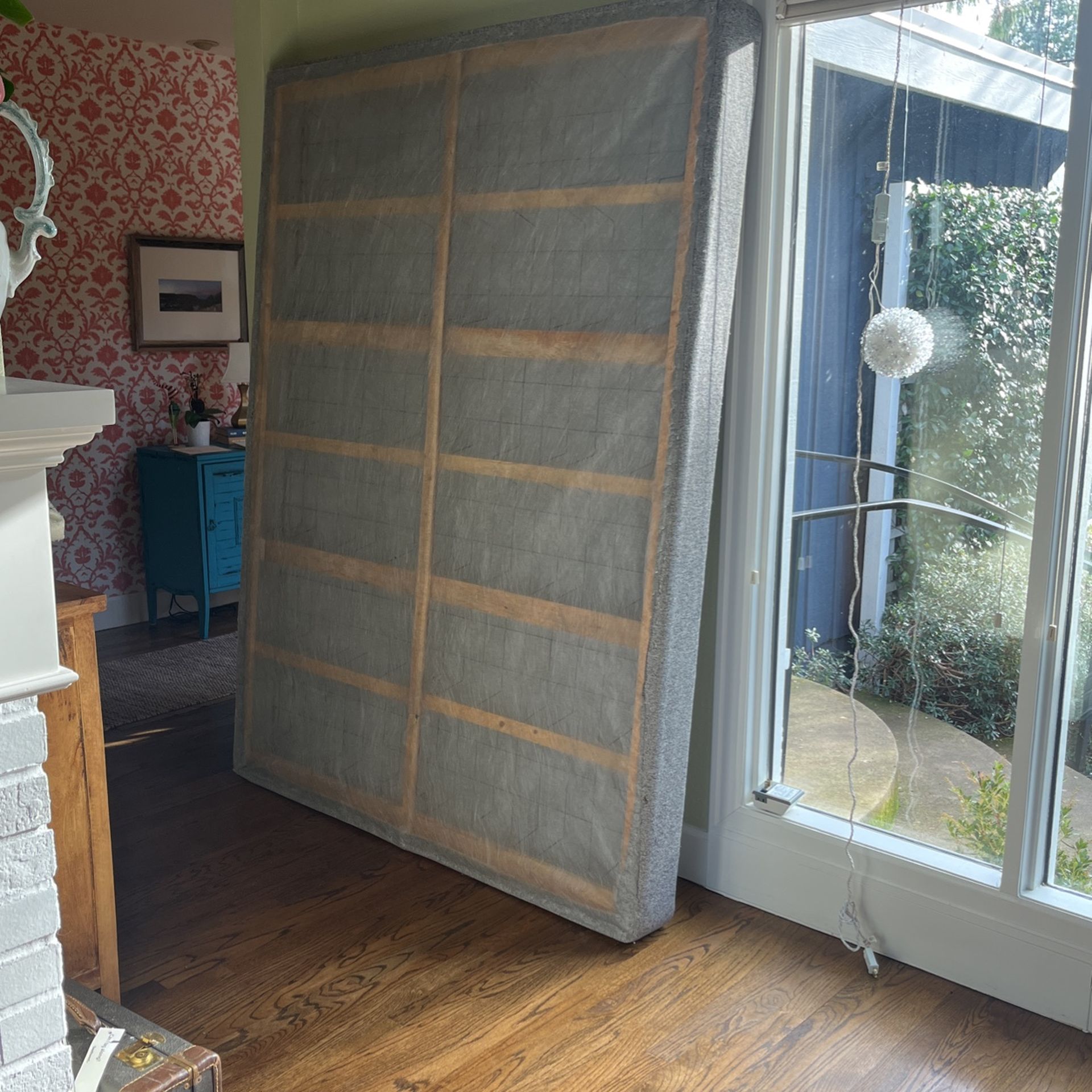 Queen Box springs for Sale in Lake Oswego, OR OfferUp