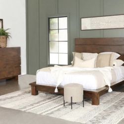 4 Piece Queen Bedroom Set 