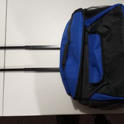 Cooler Bag With Handle And Wheels 5 Exterior Pockets