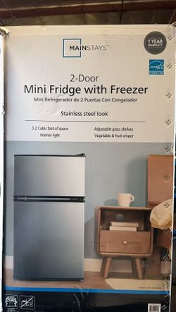 2.7 Cu Ft Single Door Refrigerator, Black, Compact Full-Size Fridge with Adjustable Shelves, Ideal for Apartment, Dorm & Office