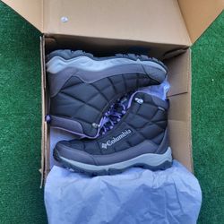 Columbia Womens Waterproof Boot-NEW-