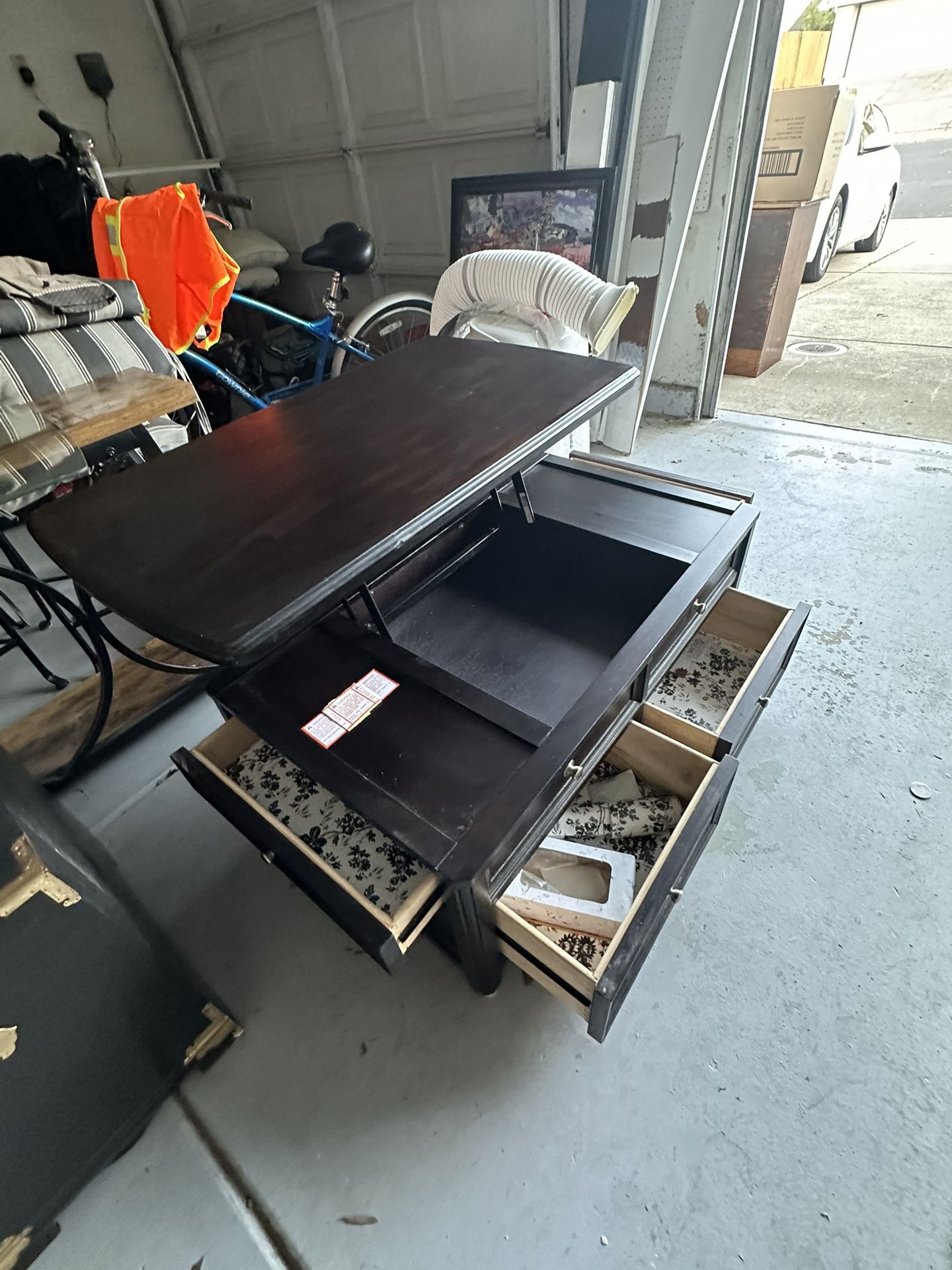 Black Coffee Table-lots Of Storage