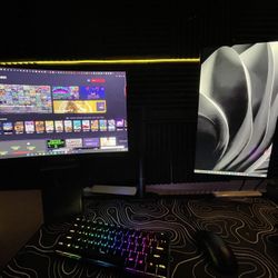 Text Me For More Pics Full Pc Setup Only 1 Monitor + Keyboard And Mouse