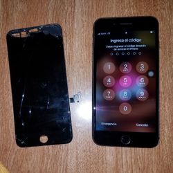 iPhone cracked screen