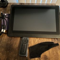 Wacom Cintiq 16 with Remote