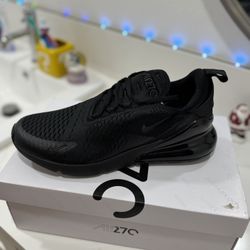 Nike 270