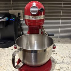 KitchenAid 6 Qt. Professional Stand Mixer Empire Red Model KP26M9PCER