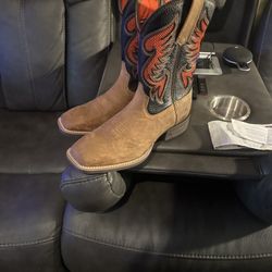 Brand New Really Fancy Ariat Boots 