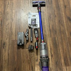 Dyson V11 Cordless Vacuum Cleaner
