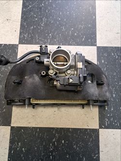 Throttle body used Good Condition