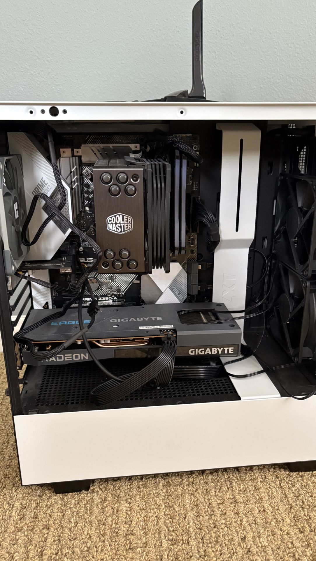 Custom Gaming PC - 32 GB RAM i7 9700k CPU 512GB SSD Gigabyte 6650XT GPU