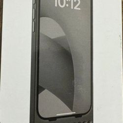 iPhone 16 Plus CLICKS 