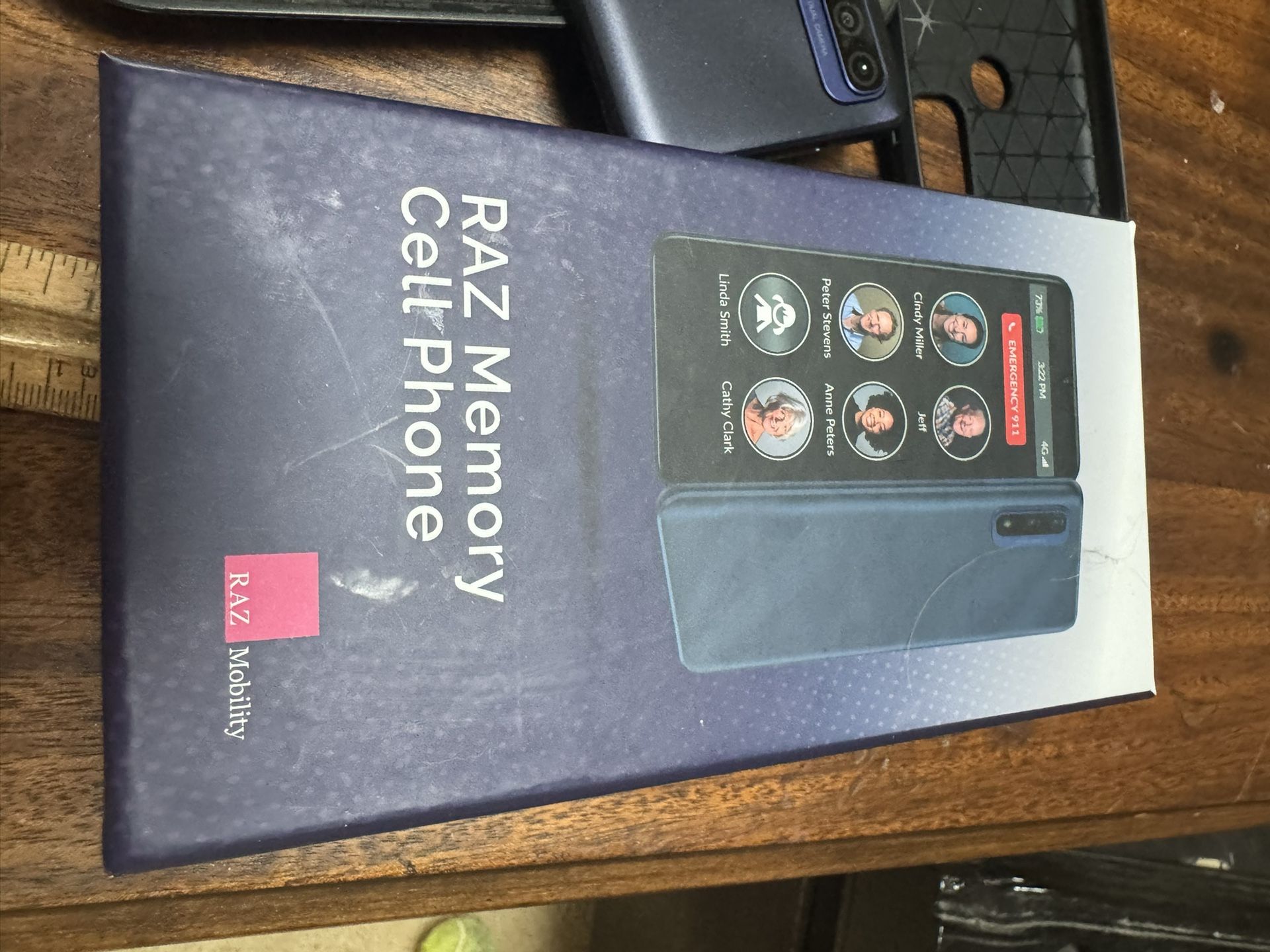 RAZ Phone For People With Limited Memory