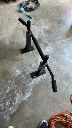 Pull Up Bar Mounted