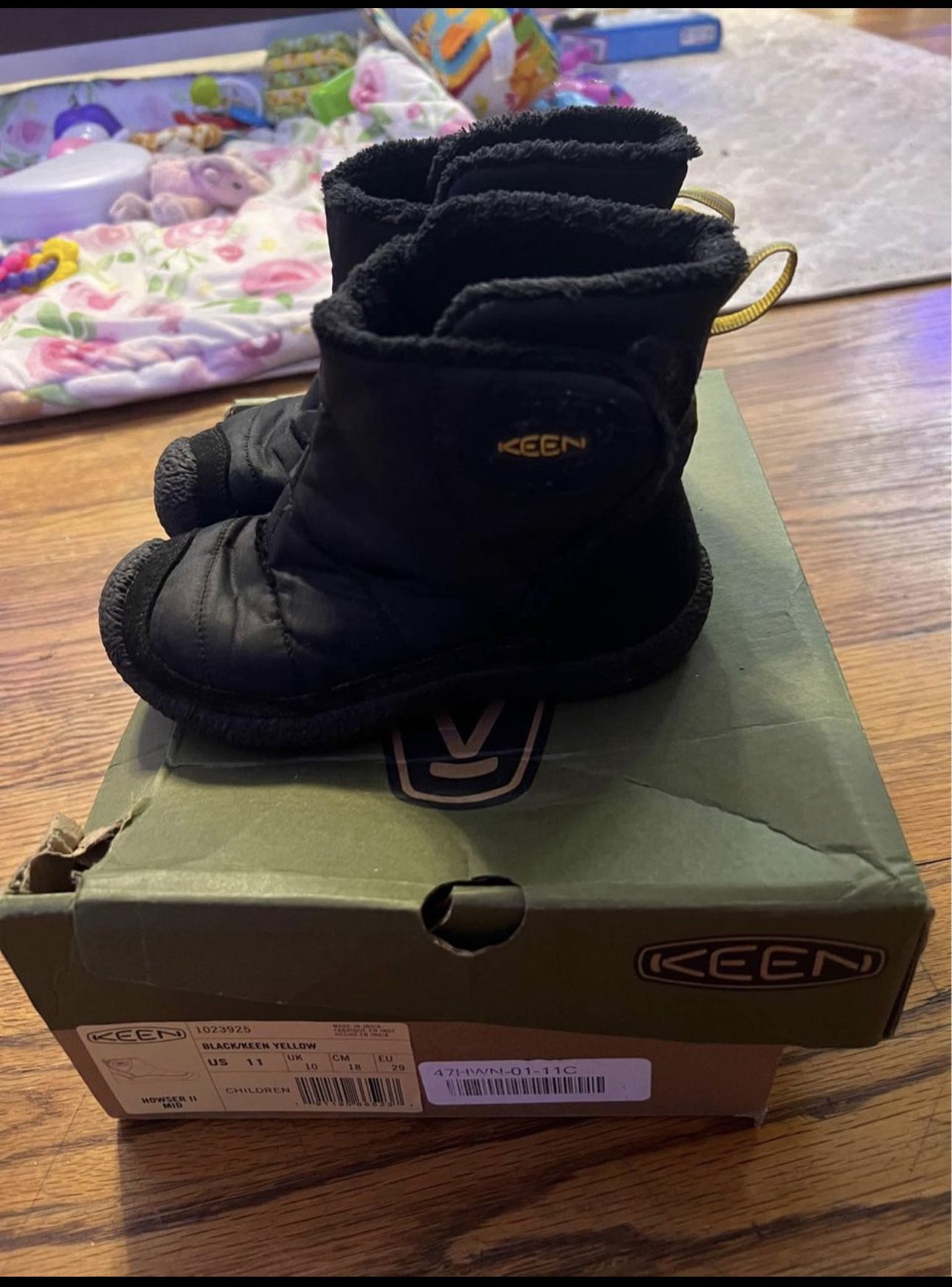 keen winter boots toddler boy size 11