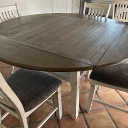 Ashley Dinning Table With 6 Chairs