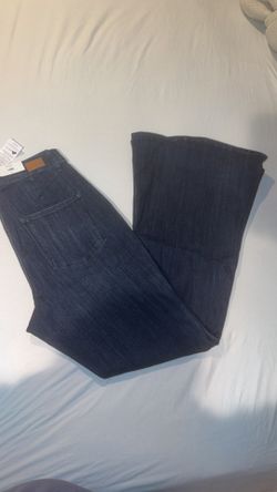 Judy blues 14W