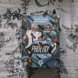2025 Panini Phoenix Football Winter Exclusive Blaster Box w/ 3 Winter Parallels
