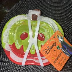Poison Apple Disney Measuring Cups 