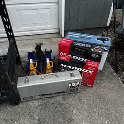 Garage Sale 