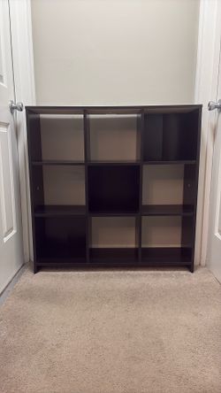 9 Cube Organizer/Bookshelf