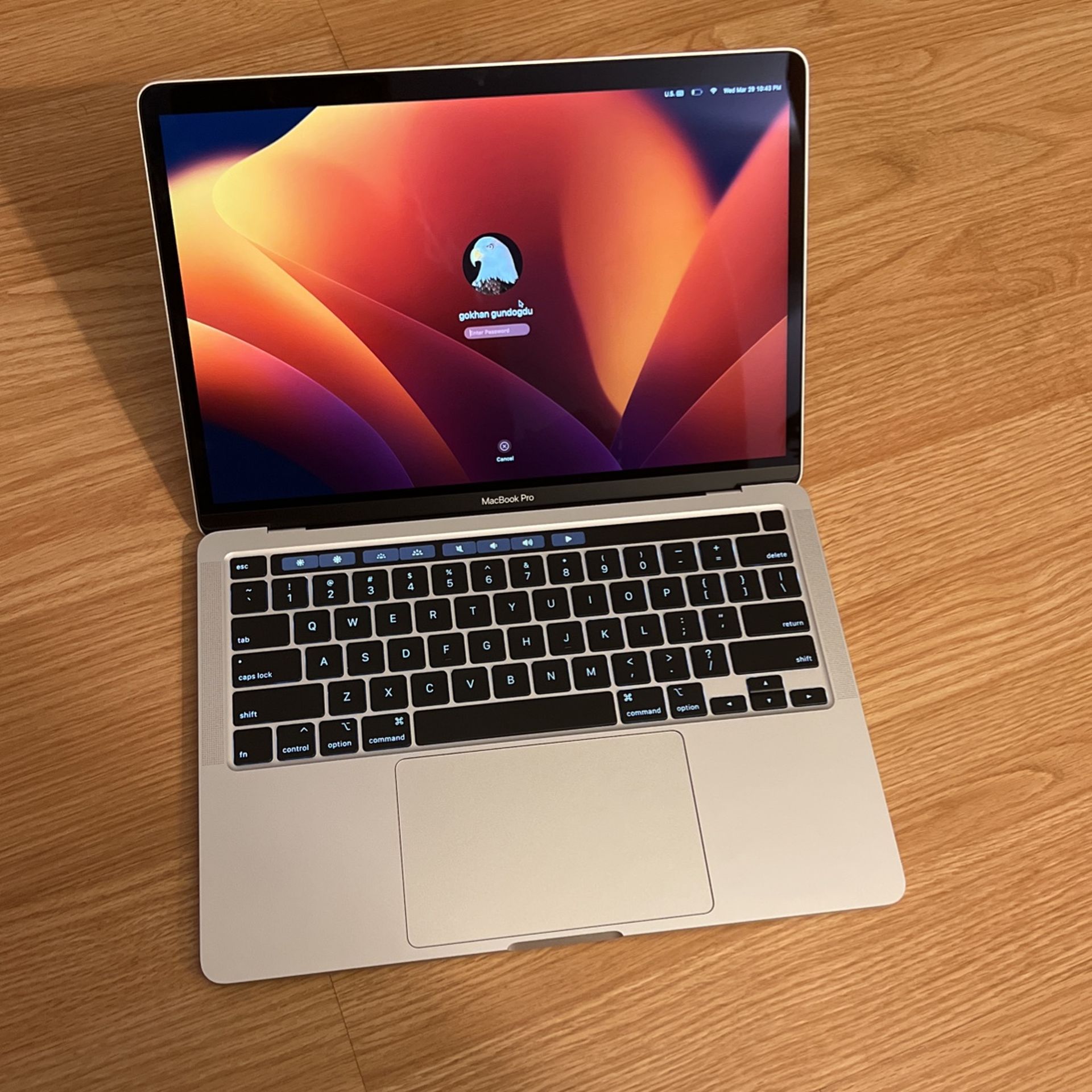 Mac Book Pro 13inch, 2020, Four Tunderbolt 3 Ports for Sale in