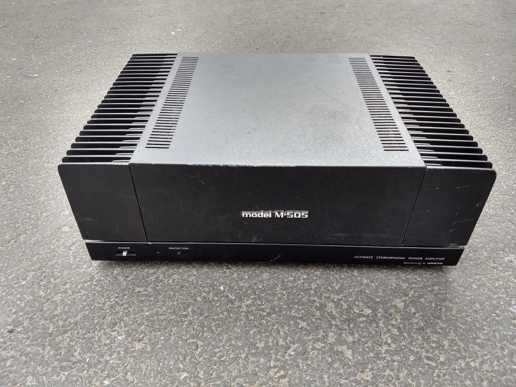 Onkyo M-505 2 Channel Stereo Power Amplifier For Parts or Repair