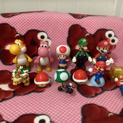 Super Mario Bros Lot Of 12 Toys 