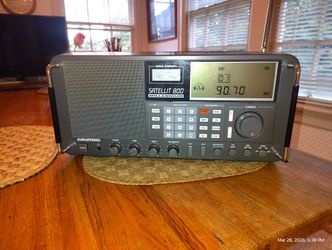 GRUNDIG SATELLIT 800 MILENNIUM