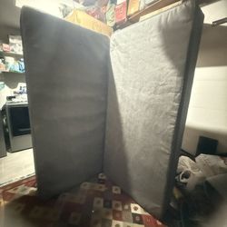   1 king size spring-box (2 queen)