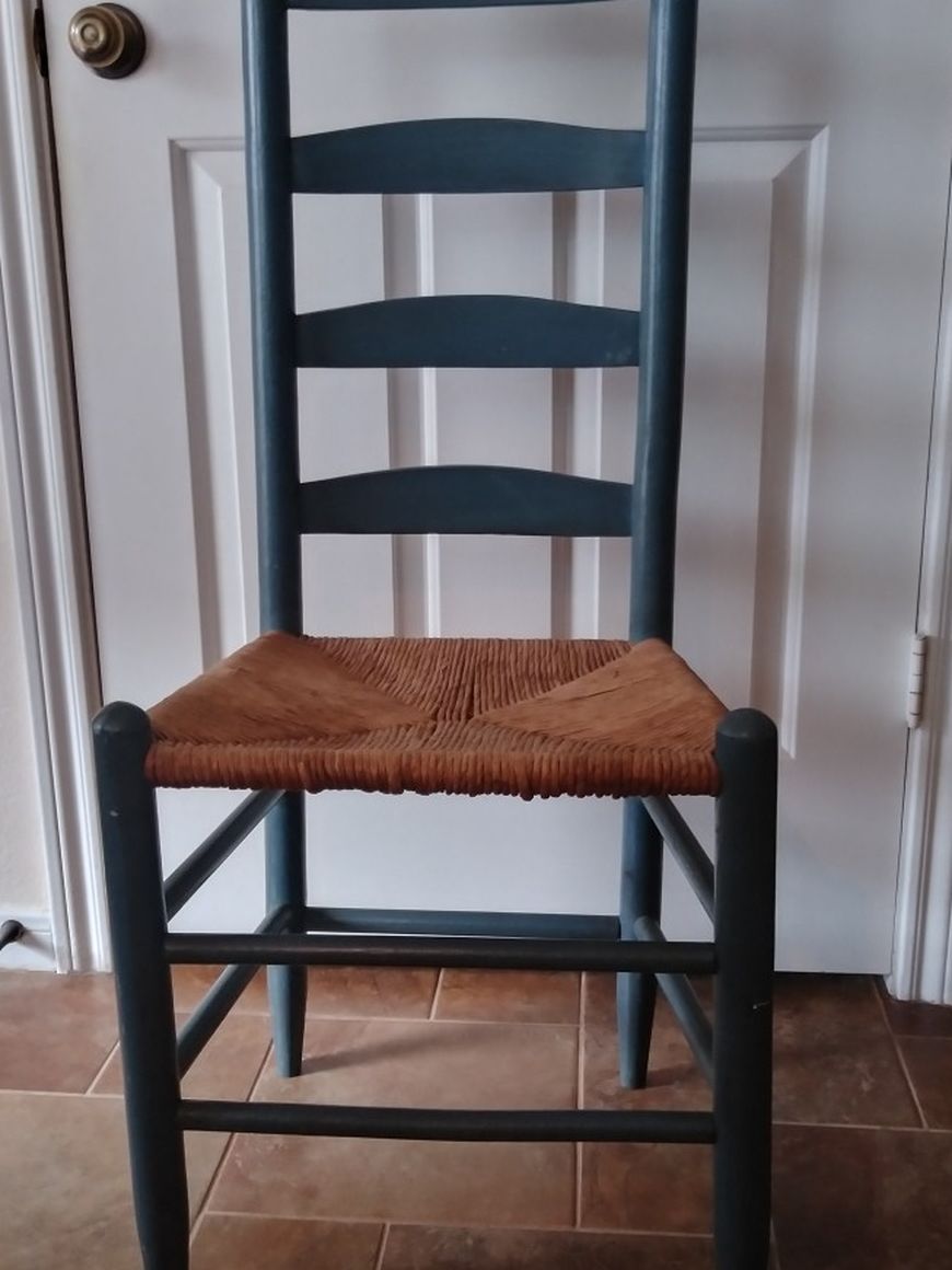 Vintage Antique? Ladder Back Chair w/ Rush Seat