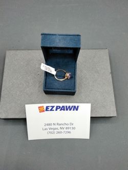 10 Kt ladies ring