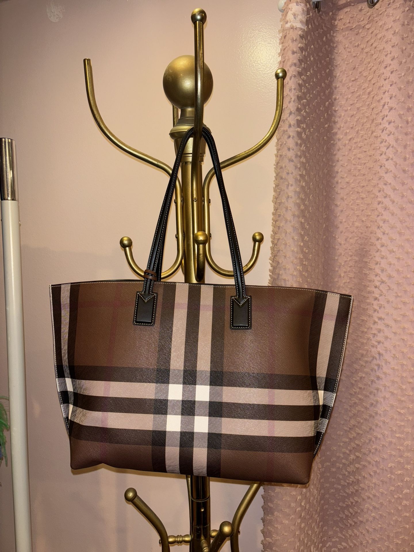 Burberry Bag Great Condition