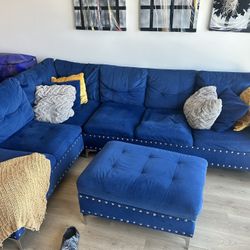 Sectional Couch With Ottoman