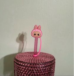 Straw topper