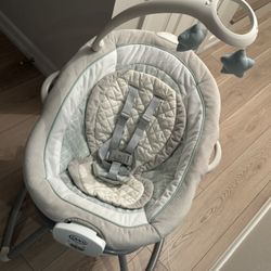 Graco Soothing  Baby Swing 