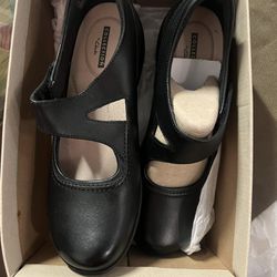 Size 7 Woman’s Clark Shoes .originally $94 Asking $70 Or Best Reasonable Offer 