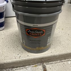 Dunn Edwards Paint - Flat For Ceilings About 1.5 Gals