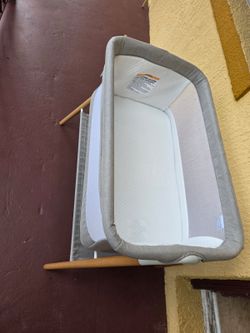 Kids Koi Beechwood Bassinet - Dove Gray