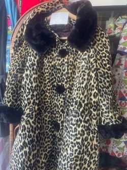 Vintage 1960s faux leopard coat jacket size large