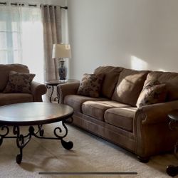 Living Room Set — 5 Piece — Must go