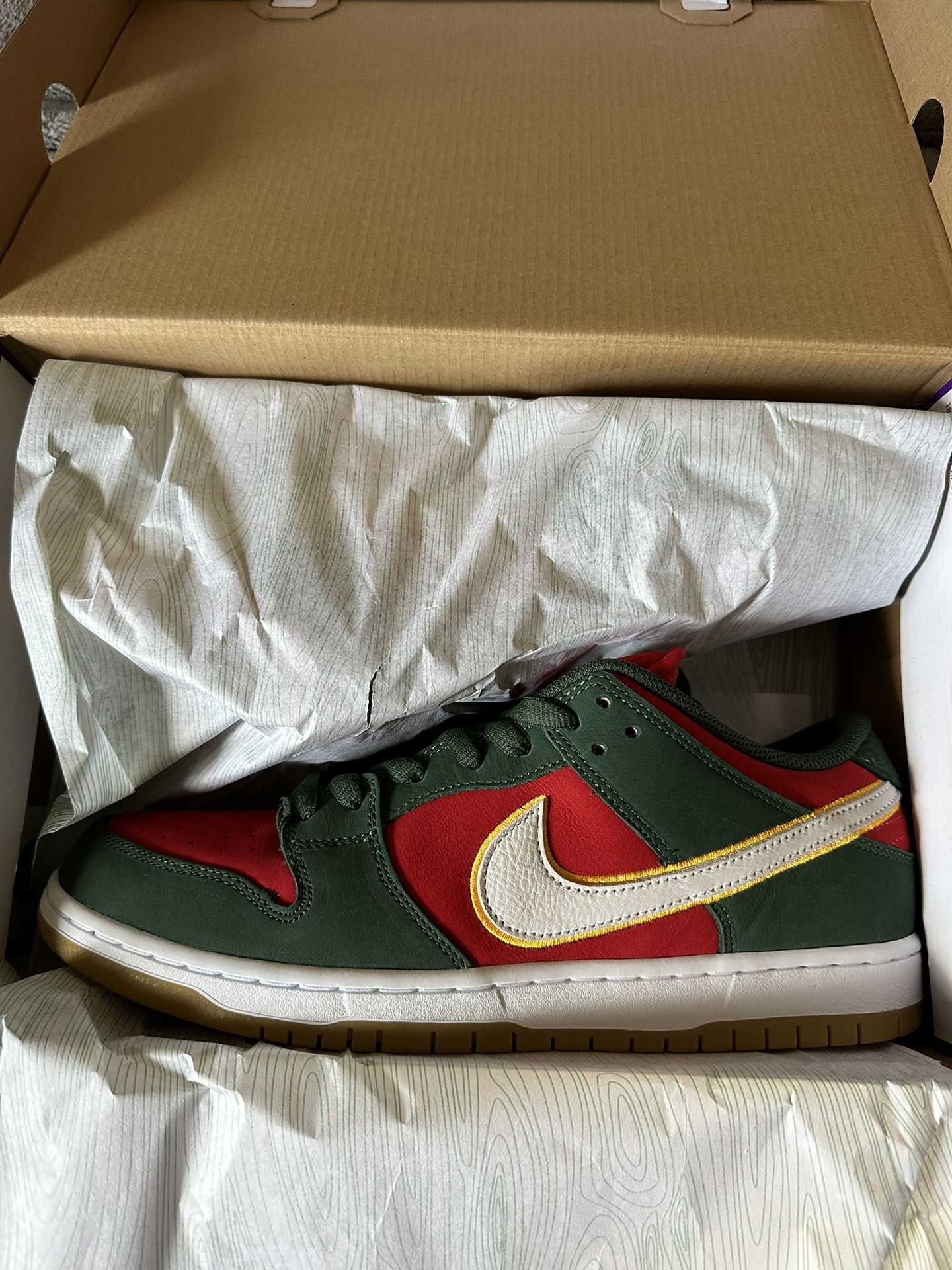 Nike Sb Dunk Low Supersonic Size 11.5 & 11