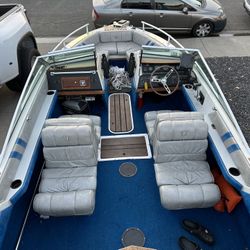 1986 Wellcraft Bowrider 