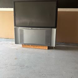 Floor Base Tv  55”