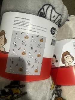 Snoopy Mummy Halloween Blanket 