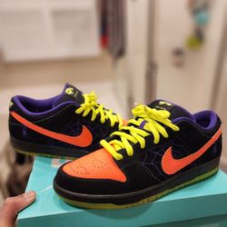 Nike SB Dunk Low Night Of Mischief Size 11