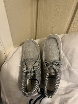 Low Cut Shoes