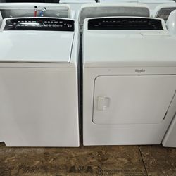 SET WHIRLPOOL WASHER AND DRYER 